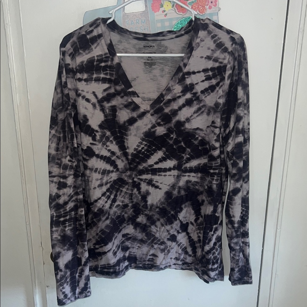 Sonoma Women’s - XL Gray Tie-Dye Long Sleeve Top